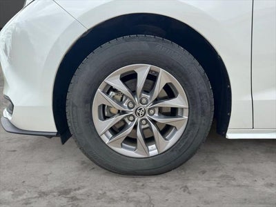 2023 Toyota Sienna LE 8 Passenger