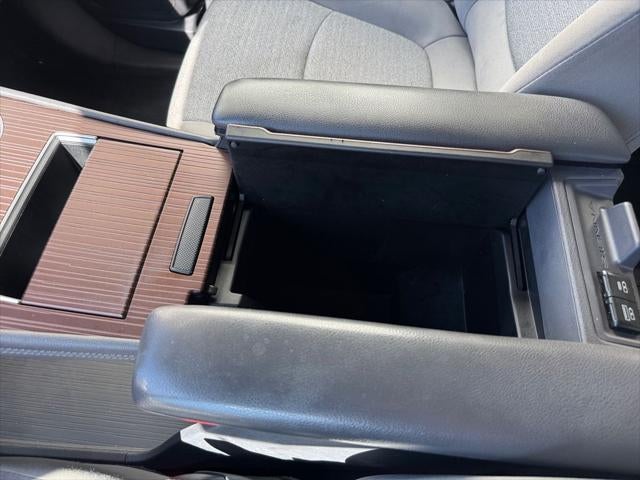 2021 Toyota Sienna LE 8 Passenger