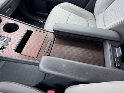 2023 Toyota Sienna LE 8 Passenger