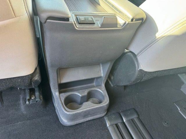 2022 Toyota Sienna LE 8 Passenger