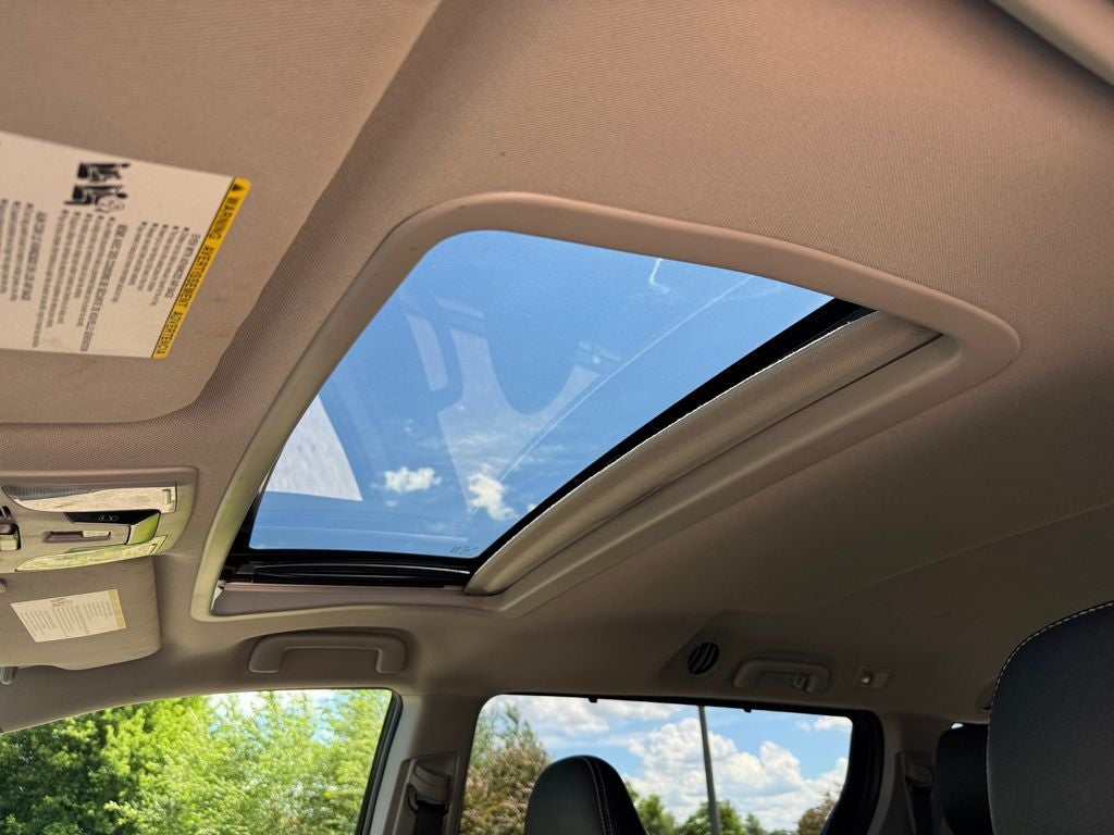 2015 Toyota Sienna SE 8 Passenger