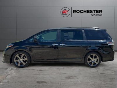 2015 Toyota Sienna SE 8 Passenger