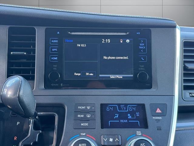 2015 Toyota Sienna SE 8 Passenger