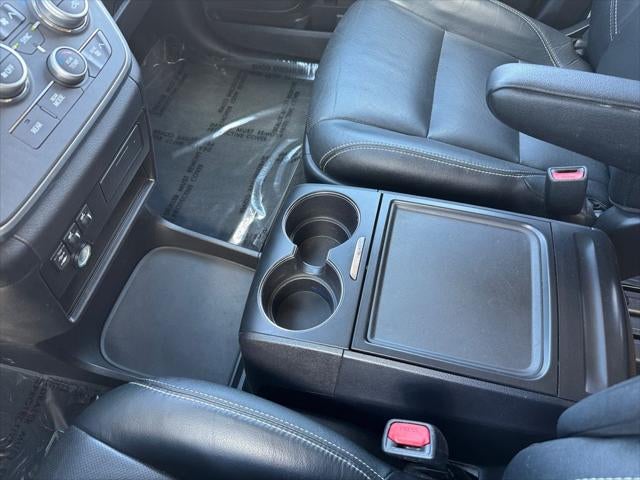 2015 Toyota Sienna SE 8 Passenger