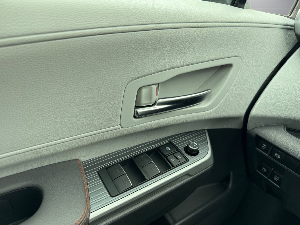 2021 Toyota Sienna XSE 7 Passenger