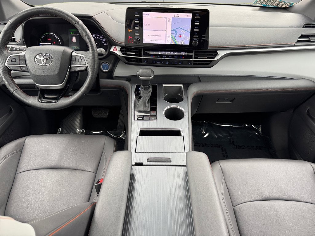 2021 Toyota Sienna XSE 7 Passenger