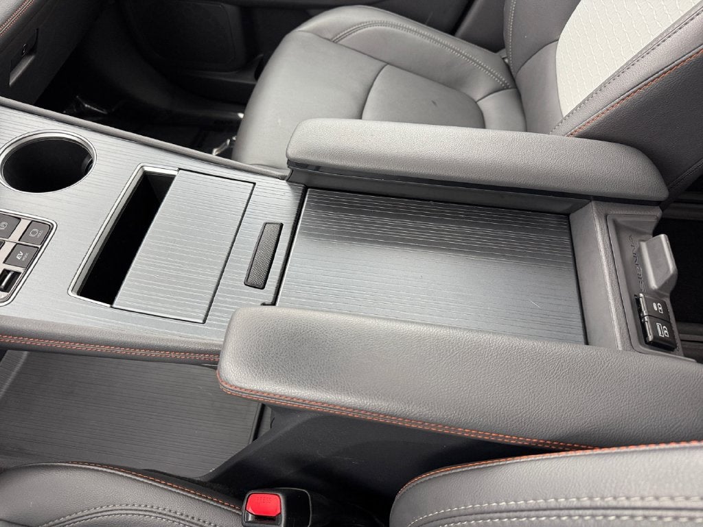2021 Toyota Sienna XSE 7 Passenger
