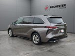 2021 Toyota Sienna XSE 7 Passenger