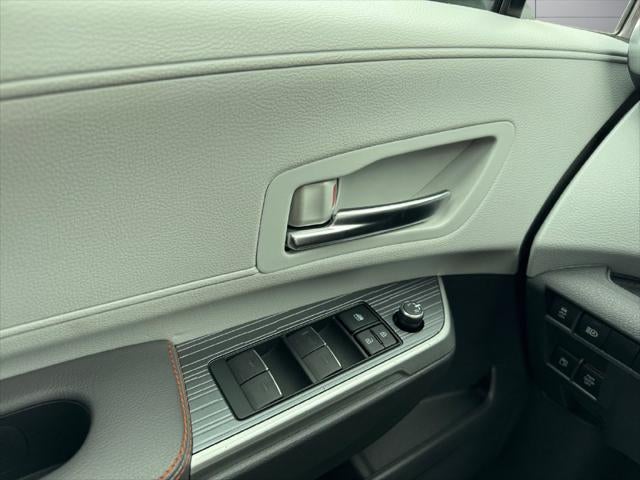 2021 Toyota Sienna XSE 7 Passenger