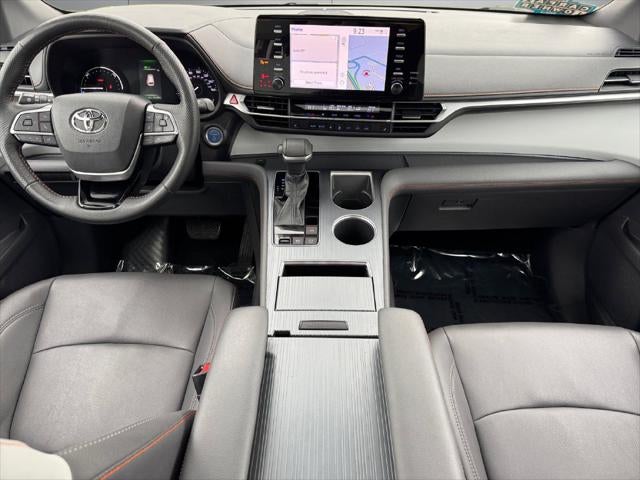 2021 Toyota Sienna XSE 7 Passenger