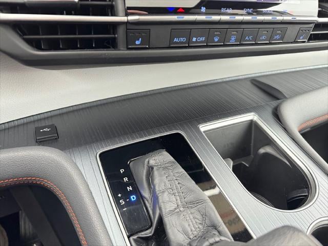 2021 Toyota Sienna XSE 7 Passenger