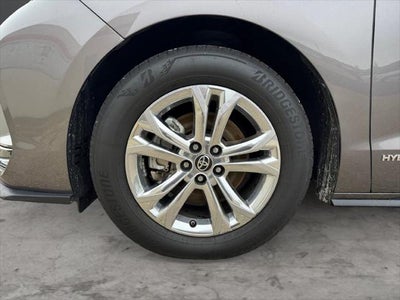 2021 Toyota Sienna XSE 7 Passenger