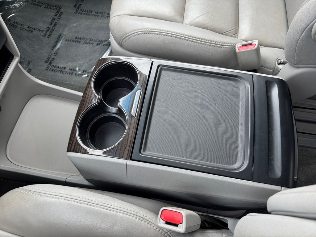 2015 Toyota Sienna XLE 8 Passenger
