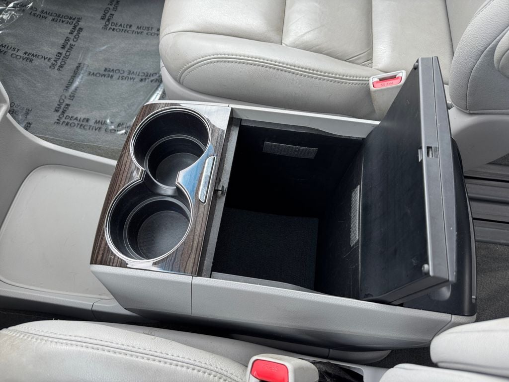 2015 Toyota Sienna XLE 8 Passenger