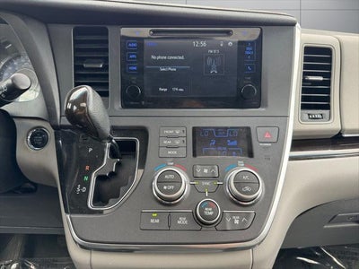 2015 Toyota Sienna XLE 8 Passenger