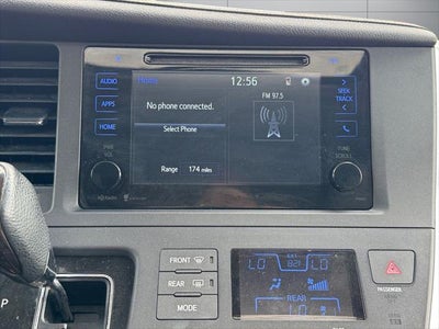 2015 Toyota Sienna XLE 8 Passenger