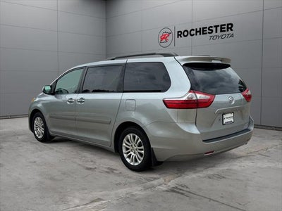 2015 Toyota Sienna XLE 8 Passenger