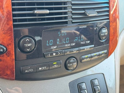 2010 Toyota Sienna XLE FWD