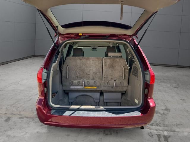 2010 Toyota Sienna XLE FWD