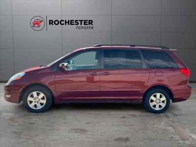 2010 Toyota Sienna XLE FWD
