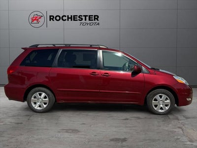 2010 Toyota Sienna XLE FWD