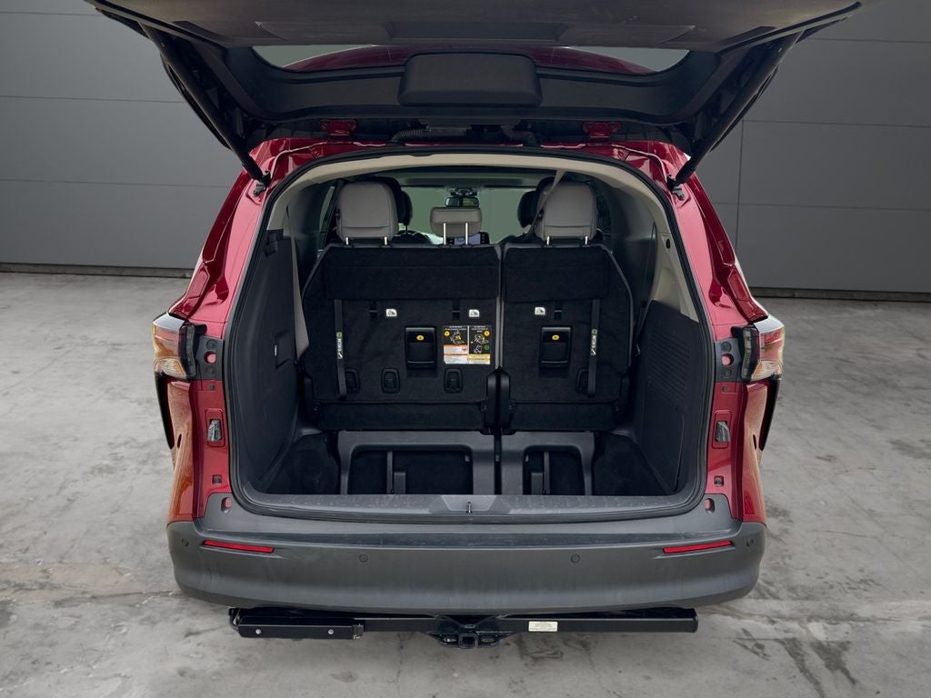 2023 Toyota Sienna XLE 7 Passenger