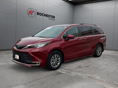 2023 Toyota Sienna XLE 7 Passenger
