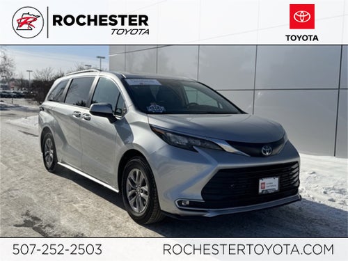 2024 Toyota Sienna XLE 8 Passenger