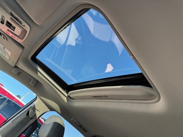 2024 Toyota Sienna XLE 8 Passenger