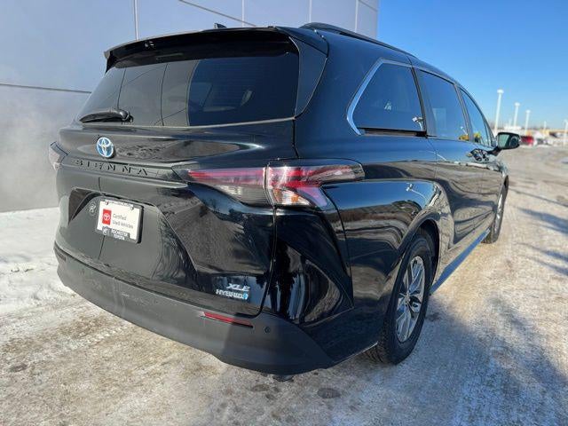 2024 Toyota Sienna XLE 8 Passenger