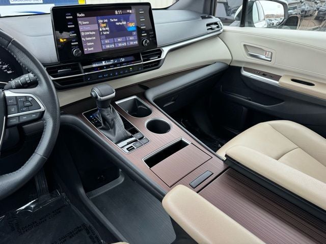 2021 Toyota Sienna XLE 7 Passenger