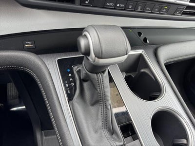 2025 Toyota Sienna XLE 8 Passenger