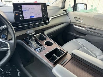 2021 Toyota Sienna XLE 7 Passenger