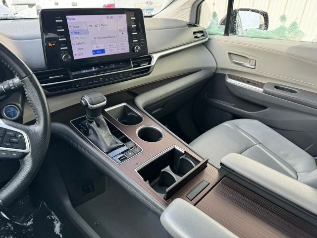 2021 Toyota Sienna XLE 7 Passenger