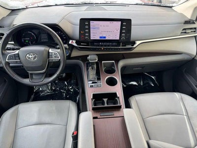 2021 Toyota Sienna XLE 7 Passenger
