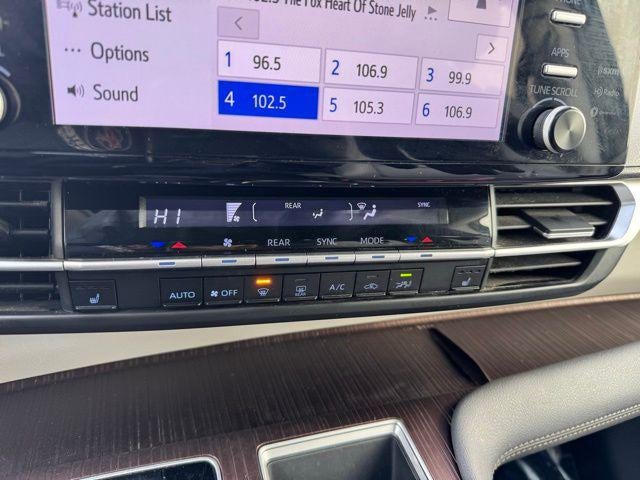 2021 Toyota Sienna XLE 7 Passenger