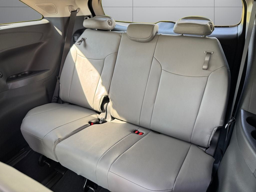 2026 Toyota Sienna XLE 7 Passenger