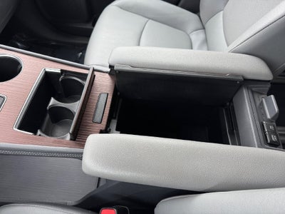 2023 Toyota Sienna XLE 7 Passenger