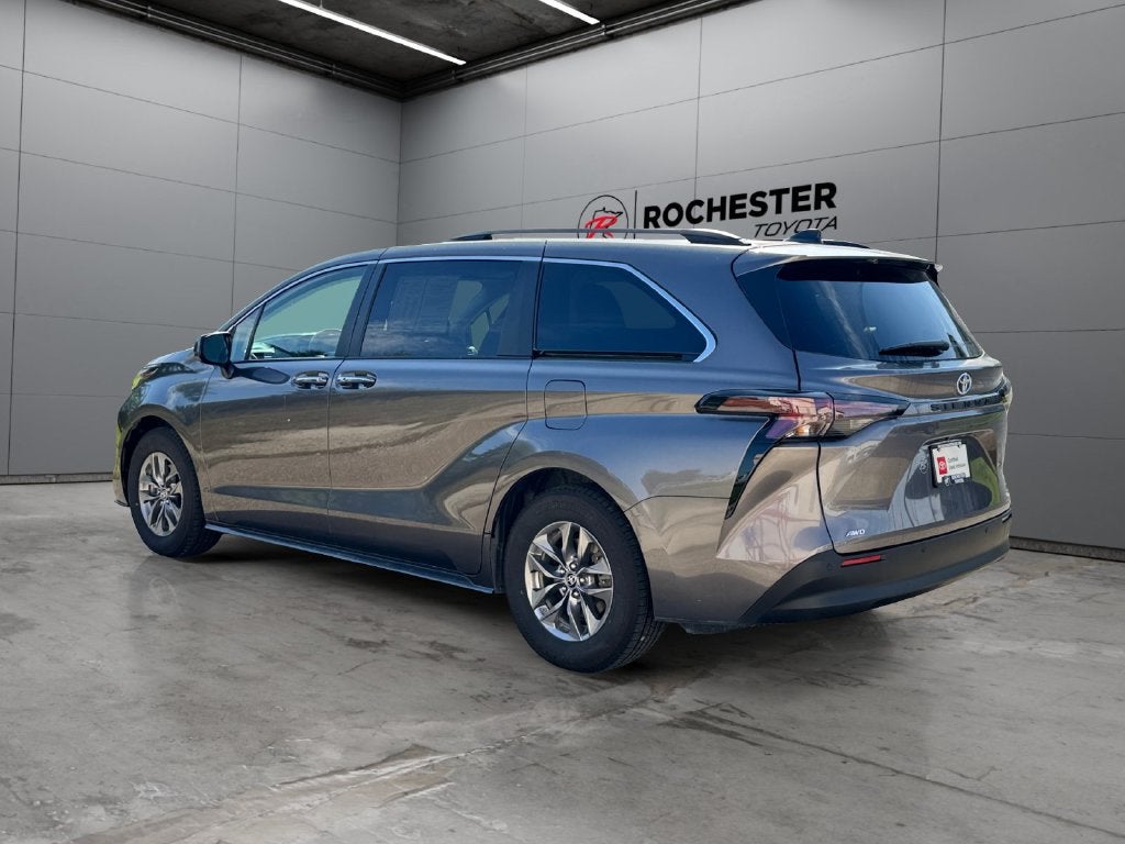 2023 Toyota Sienna XLE 7 Passenger