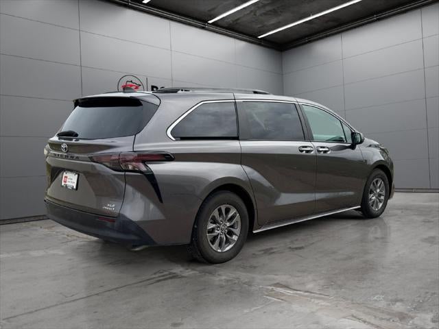 2023 Toyota Sienna XLE 7 Passenger