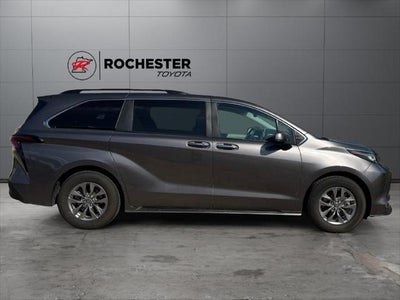 2023 Toyota Sienna XLE 7 Passenger