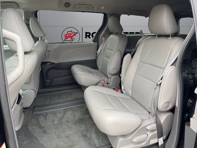 2017 Toyota Sienna XLE 8 Passenger