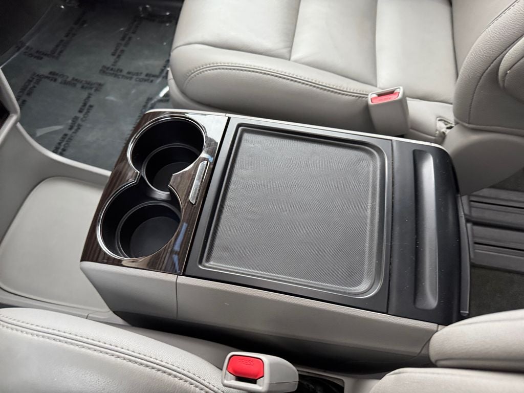 2017 Toyota Sienna XLE 8 Passenger