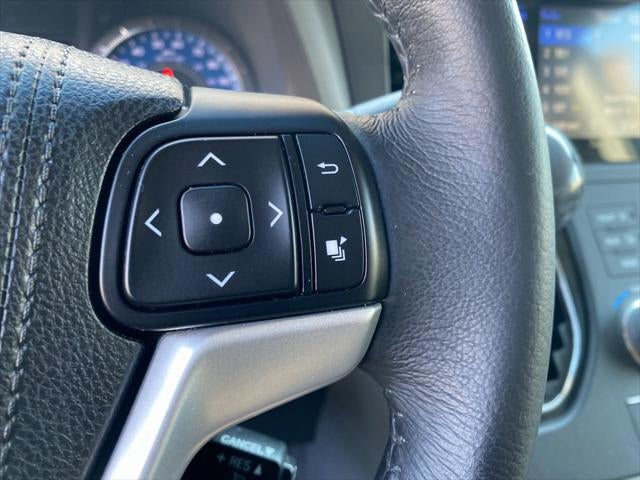 2017 Toyota Sienna XLE 8 Passenger