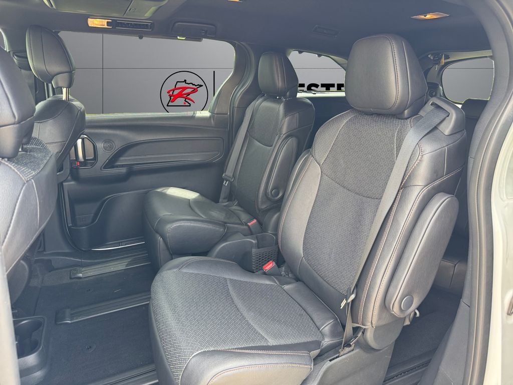 2025 Toyota Sienna Limited 7 Passenger