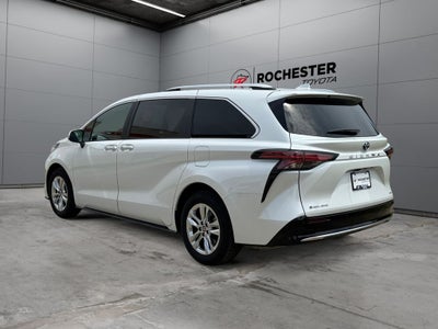 2025 Toyota Sienna Limited 7 Passenger