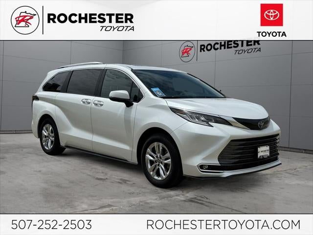 2025 Toyota Sienna Limited 7 Passenger