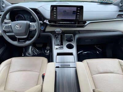 2023 Toyota Sienna Limited 7 Passenger