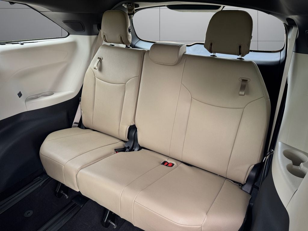2023 Toyota Sienna Limited 7 Passenger