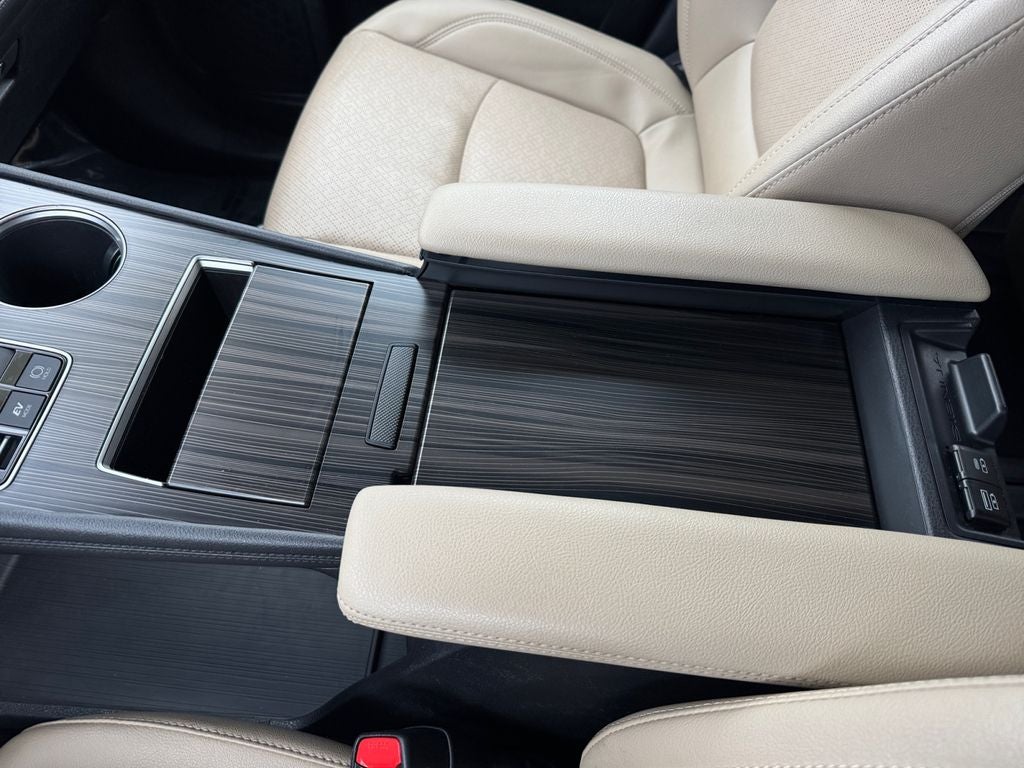 2023 Toyota Sienna Limited 7 Passenger
